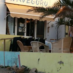 Yoga-Style - Sehr zu empfehlen.  Wave Guru auf fuerteventura.  Eine coole surfschule weit weg vom Mainstream.  Ich  fahre regelmäßig mit meiner Familie .