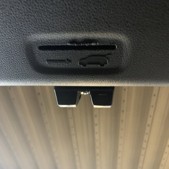Horne Kia - Damaged lift gatw - Car Dealers Near Me - Gilbert, Arizona