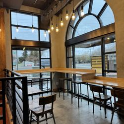 Caffe Bene - More seating