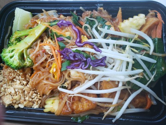 Tuk Tuk Thai Food by null