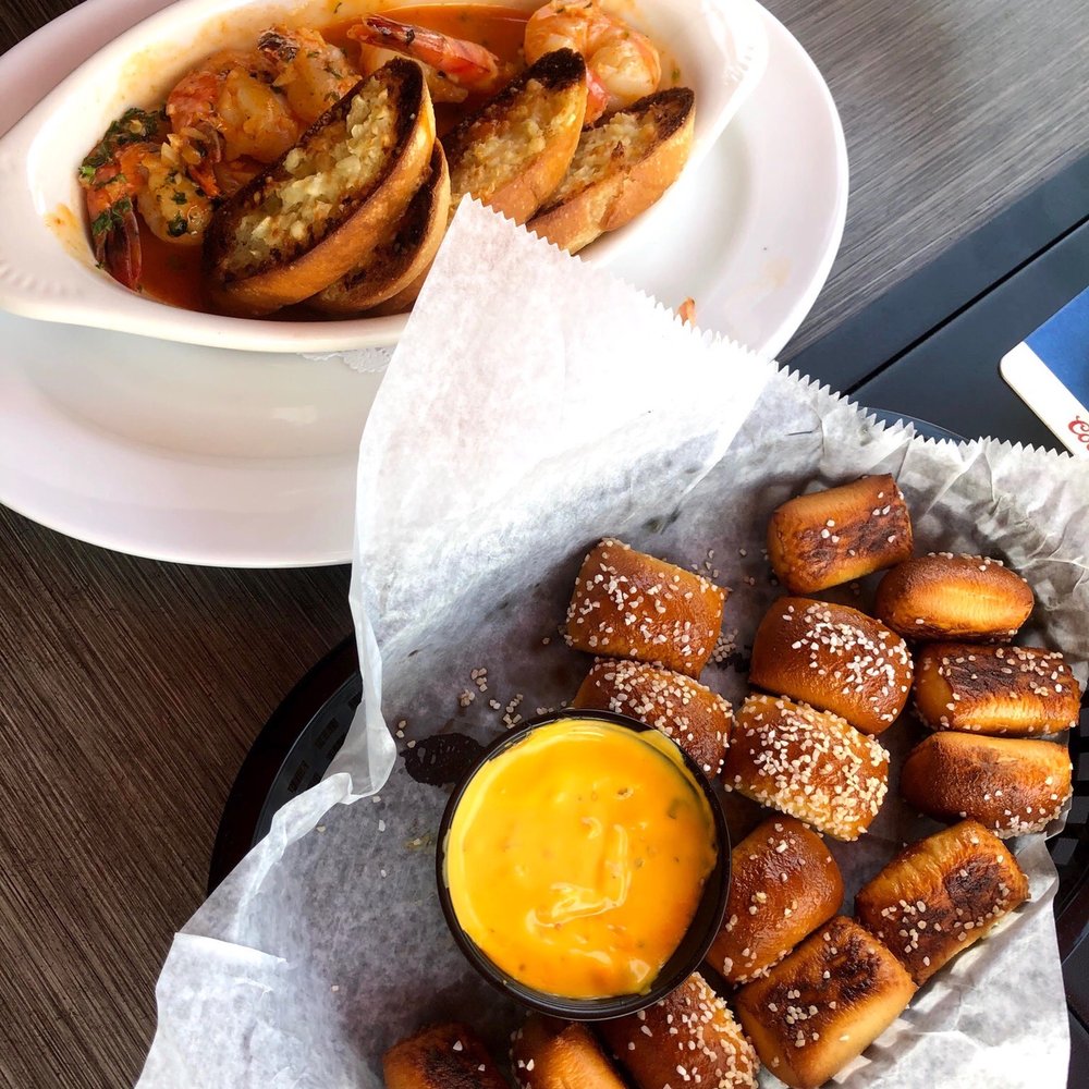 Blackjack Mulligans - Pretzel Bites & Garlic Shrimp - Irish Pub Near Me - Hawthorne, New Jersey