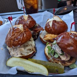 Ralston's Drafthouse - Slider flight