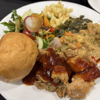 Raleigh Convention Center - Pulled pork, chicken with caper cream sauce, pasta salad, collard greens, salad and roll - Venues & Event Spaces Near Me - Raleigh, North Carolina Raleigh Convention Center - Pulled pork, chicken with caper cream sauce, pasta salad, collard greens, salad and roll - Venues & Event Spaces Near Me - Raleigh, North Carolina