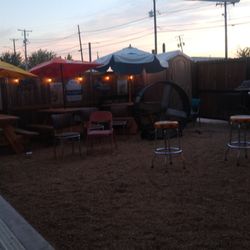 Texas Ice House - Patio