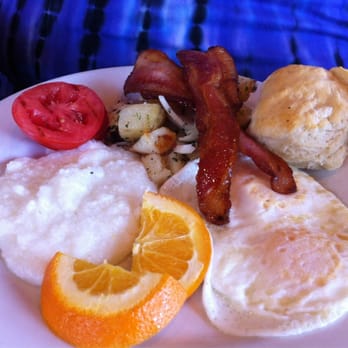 Blackberry Bistro - Southern composition! - Breakfast & Brunch Near Me - Oakland, California