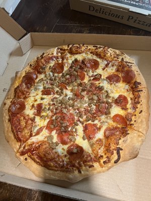 Gilroy's Pizza Pub by null