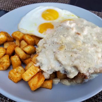 Marinelli's Authentic Italian Cuisine - Country-Fried Steak and Eggs ($17.00) with choice of sunny side up eggs - Italian Near Me - Henderson, Nevada