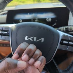 Eazy Nails and Spa