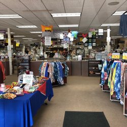 Field's Fabrics - Main entrance