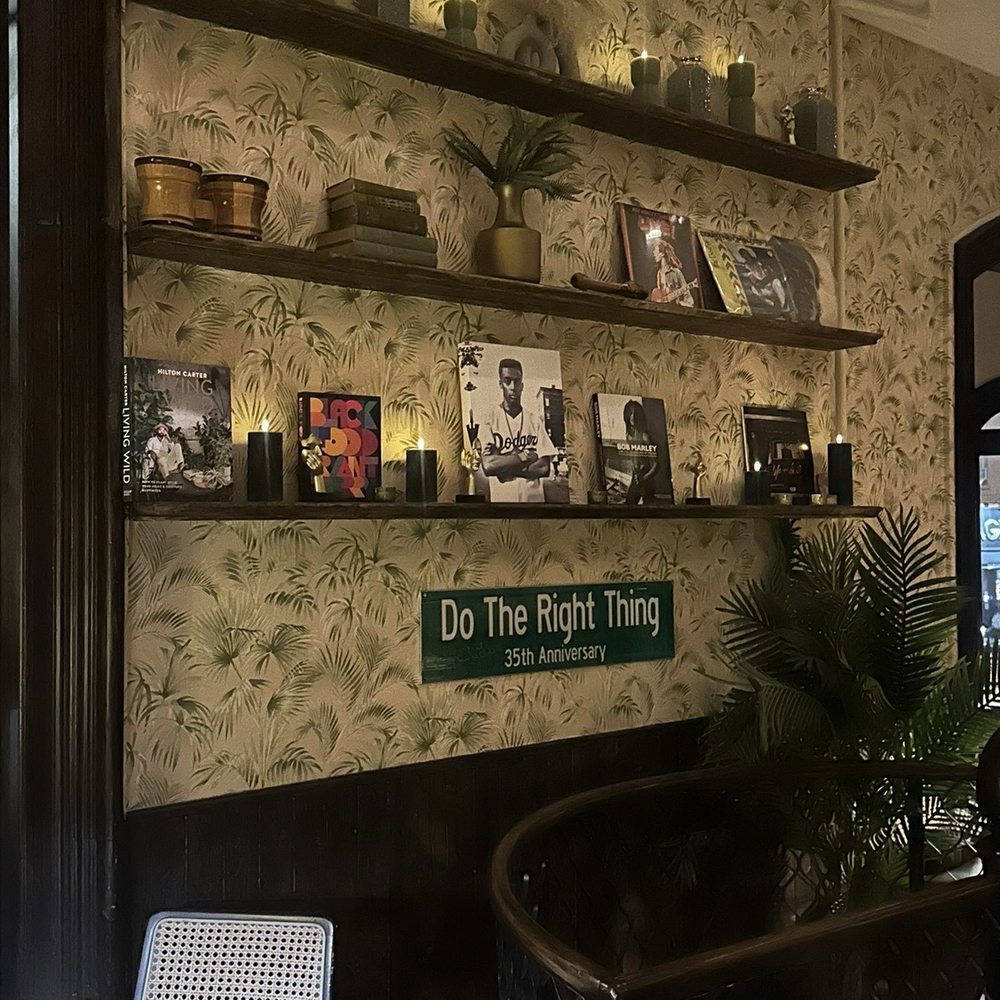 Mango Bay - Decor - Caribbean Near Me - Brooklyn, New York