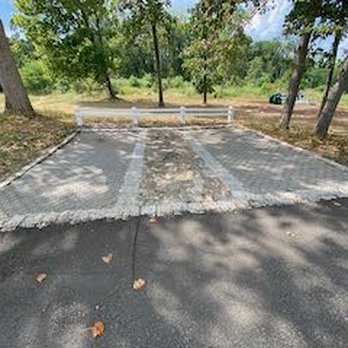 A-Pak Paving - Driveway millings up to stone parking spaces - Masonry/Concrete Near Me - Haymarket, Virginia A-Pak Paving - Driveway millings up to stone parking spaces - Masonry/Concrete Near Me - Haymarket, Virginia