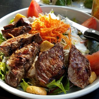 Annie's Paramount Steak House - Steak salad - Steakhouses Near Me - Washington, DC, District of Columbia Annie's Paramount Steak House - Steak salad - Steakhouses Near Me - Washington, DC, District of Columbia