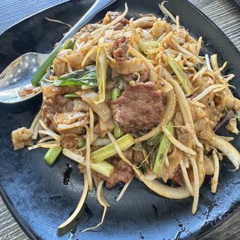 Mein St Asian Kitchen - Drunken noodles - Asian Fusion Near Me - San Diego, California Mein St Asian Kitchen - Drunken noodles - Asian Fusion Near Me - San Diego, California