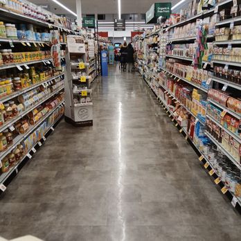 Stop & Shop - Grocery Near Me - East Islip, New York Stop & Shop - Grocery Near Me - East Islip, New York