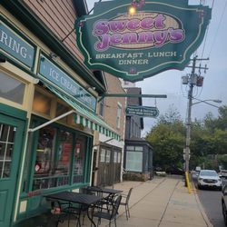 Sweet Jenny's - Entrance