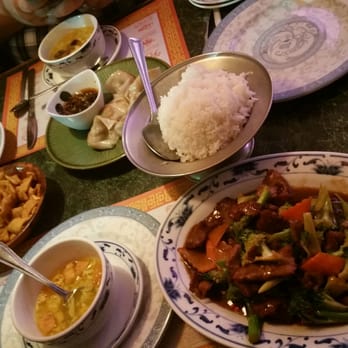 Hing Ta - Pork chow mein, egg drop, pork fried dumplings, jasmine rice & beef and broccoli. - Cantonese Near Me - Rocky Mount, North Carolina Hing Ta - Pork chow mein, egg drop, pork fried dumplings, jasmine rice & beef and broccoli. - Cantonese Near Me - Rocky Mount, North Carolina