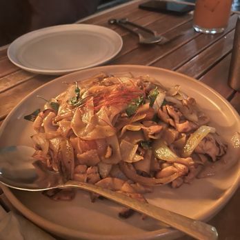 Hanuman Thai Eatery - Drunken noodle with chicken - Thai Near Me - Costa Mesa, California