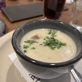 Paddlefish - Clam chowder - Seafood Near Me - Orlando, Florida Paddlefish - Clam chowder - Seafood Near Me - Orlando, Florida