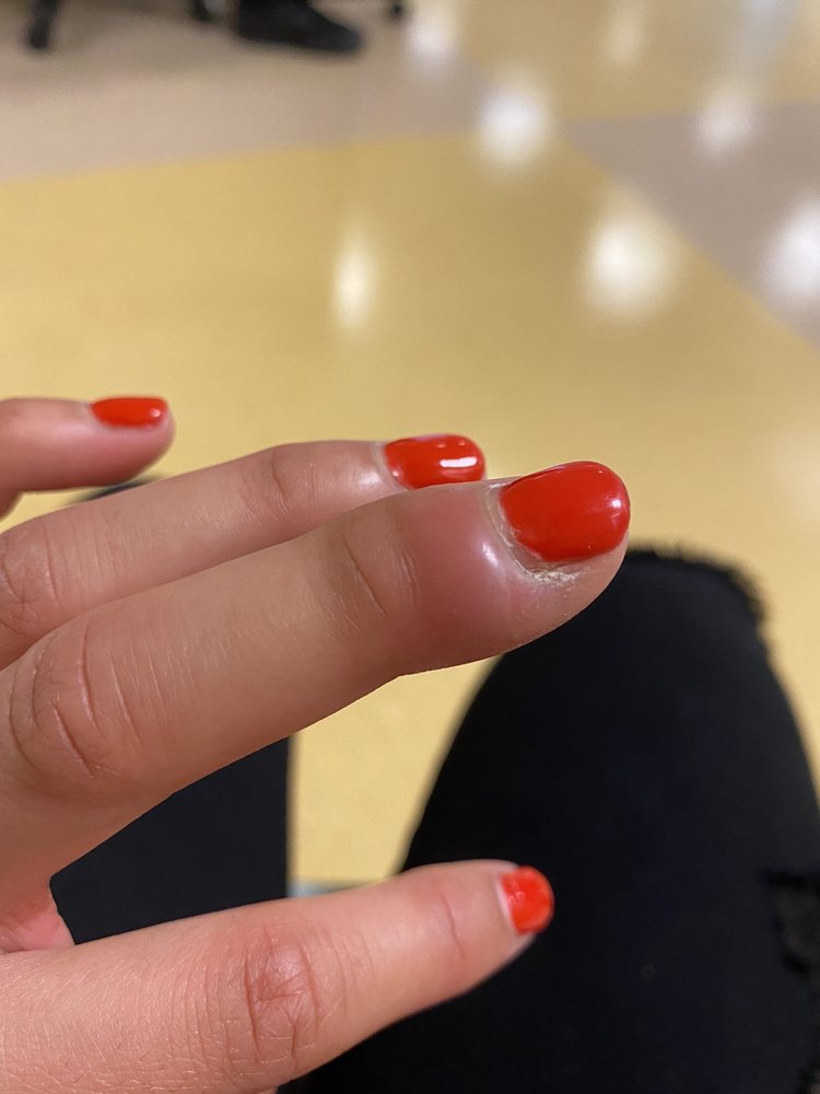 Lola Nails Bar