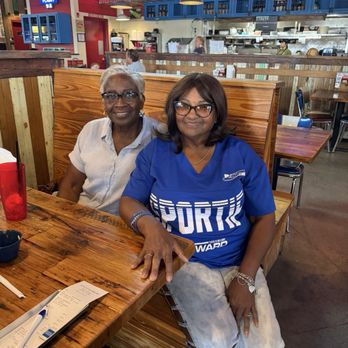 Willie's Grill & Icehouse - American Near Me - Cypress, Texas