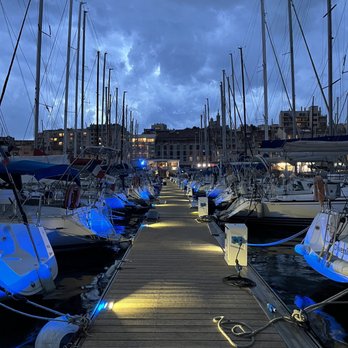 La Nautique - French Near Me - Marseille, 13