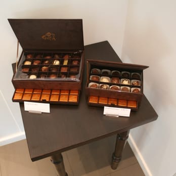 Godiva Belgium - Candy Stores Near Me - Antwerp, VAN