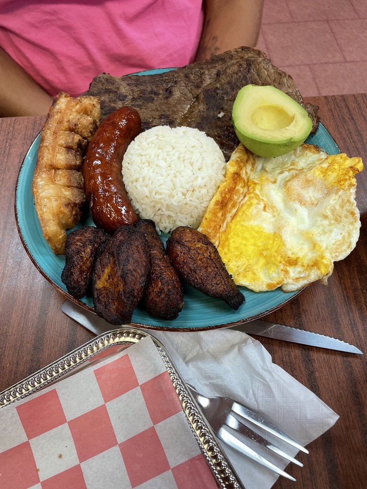 Sabores Latinos