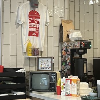 Dad’s Breakfast & Coffee - Breakfast & Brunch Near Me - Toronto, Ontario