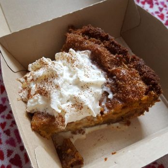 Rood - Pumpkin pie - Desserts Near Me - Lakewood, Ohio Rood - Pumpkin pie - Desserts Near Me - Lakewood, Ohio