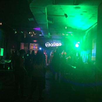 Hi Tone - Dive Bars Near Me - Memphis, Tennessee Hi Tone - Dive Bars Near Me - Memphis, Tennessee
