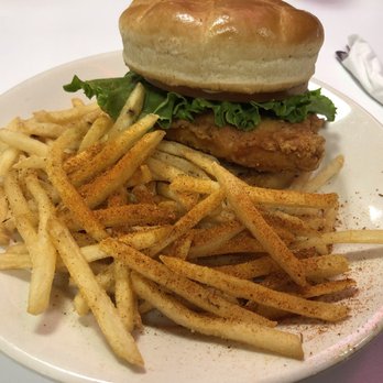 Steak ’n Shake - Spicy chicken sandwich with Cajun fries. - Fast Food Near Me - Sandusky, Ohio Steak ’n Shake - Spicy chicken sandwich with Cajun fries. - Fast Food Near Me - Sandusky, Ohio