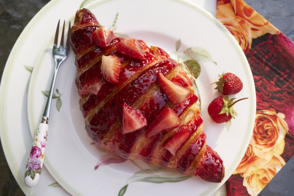 Patis Bakery by null