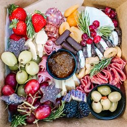 Idaho Cheese and Vine - Holiday grazing boxes. Free delivery to Boise and Meridian, Idaho.