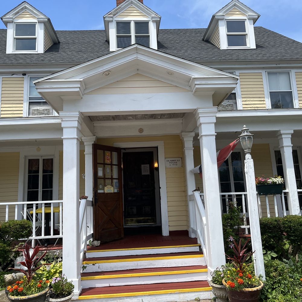 Saigon City - Saigon City - Thai Near Me - Old Saybrook, Connecticut Saigon City - Saigon City - Thai Near Me - Old Saybrook, Connecticut