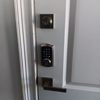Be Secure Locksmith - Kwikset smart lock and deadbolt installed - Keys & Locksmiths Near Me - Gainesville, Florida Be Secure Locksmith - Kwikset smart lock and deadbolt installed - Keys & Locksmiths Near Me - Gainesville, Florida