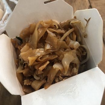 Dim Sum King - Veggie Chow Fun Noodles - Dim Sum Near Me - Sunnyvale, California Dim Sum King - Veggie Chow Fun Noodles - Dim Sum Near Me - Sunnyvale, California