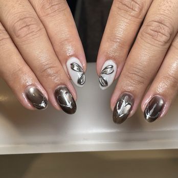 Làmay Nail Spa - Builder Gel with Cateye and Chrome - Nail Salons Near Me - Burbank, California Làmay Nail Spa - Builder Gel with Cateye and Chrome - Nail Salons Near Me - Burbank, California