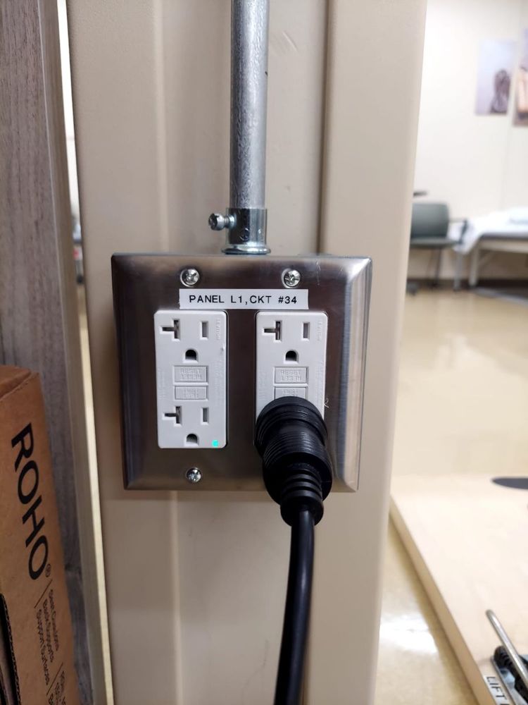 Slide of Four Ace Electrical Services