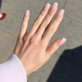 H & Q Nail Spa - Nail Salons Near Me - New York, New York