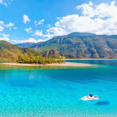 Ölüdeniz Beach by null