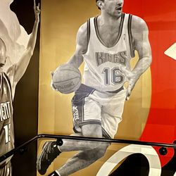Kings Team Store - 12.02.23 Peja Stojakovic