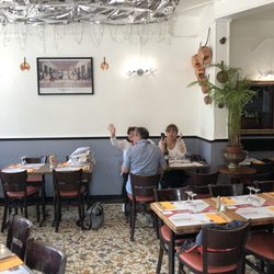 Aux Routiers Sympas - Dining room