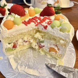 Fresh Fruit Cake