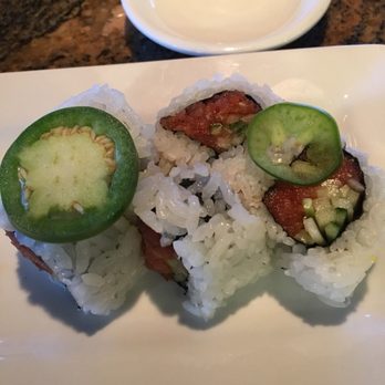 Amakara - Spicy tuna roll - Sushi Bars Near Me - Dublin, California