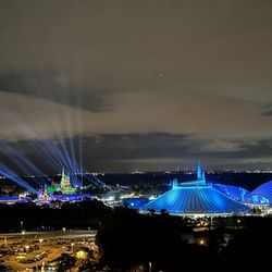 Top of the World Lounge - Outside view