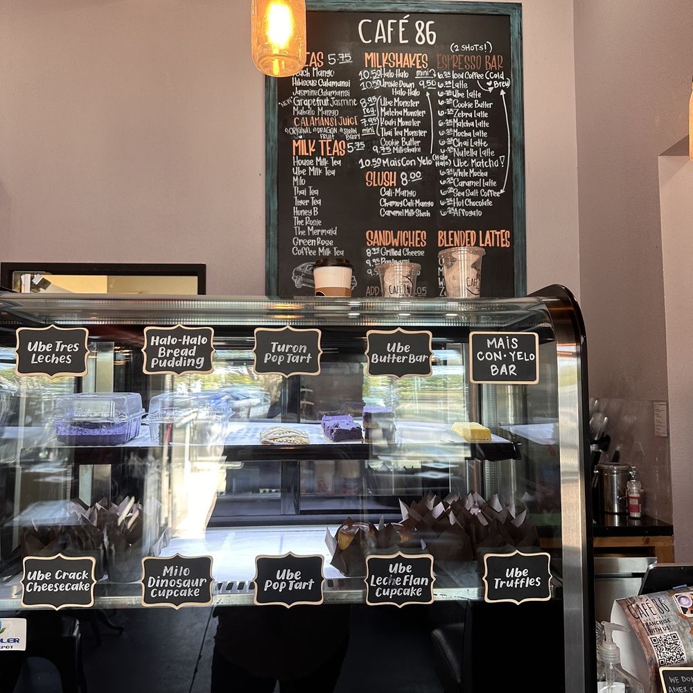Treat refrigerator and menus. Treat refrigerator and menus.