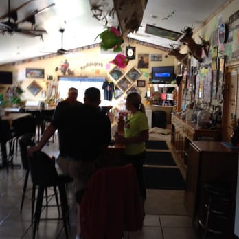 Mudslingers - a group of people sitting at a bar - Dive Bars Near Me - Argonne, Wisconsin Mudslingers - a group of people sitting at a bar - Dive Bars Near Me - Argonne, Wisconsin