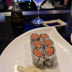 Spicy crunchy tuna roll