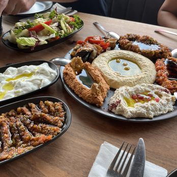 Koz Bingol - Dip platter - Turkish Near Me - Toronto, Ontario