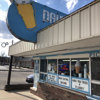 Dairy Twist - Front of Dairy Twist - Ice Cream & Frozen Yogurt Near Me - Connersville, Indiana